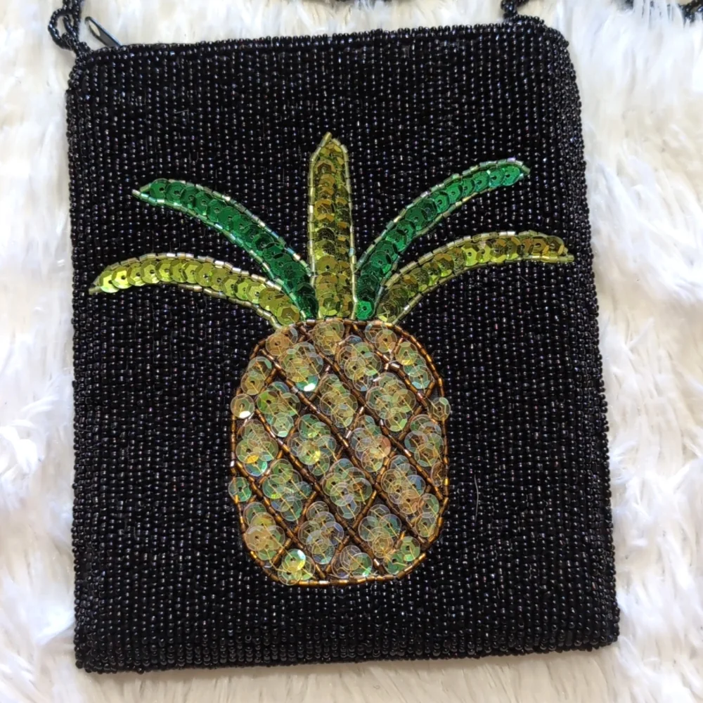 Vintage Y2K Black Beaded Sequin Pineapple Summer Cocktail Mini Crossbody - Picture 2 of 9